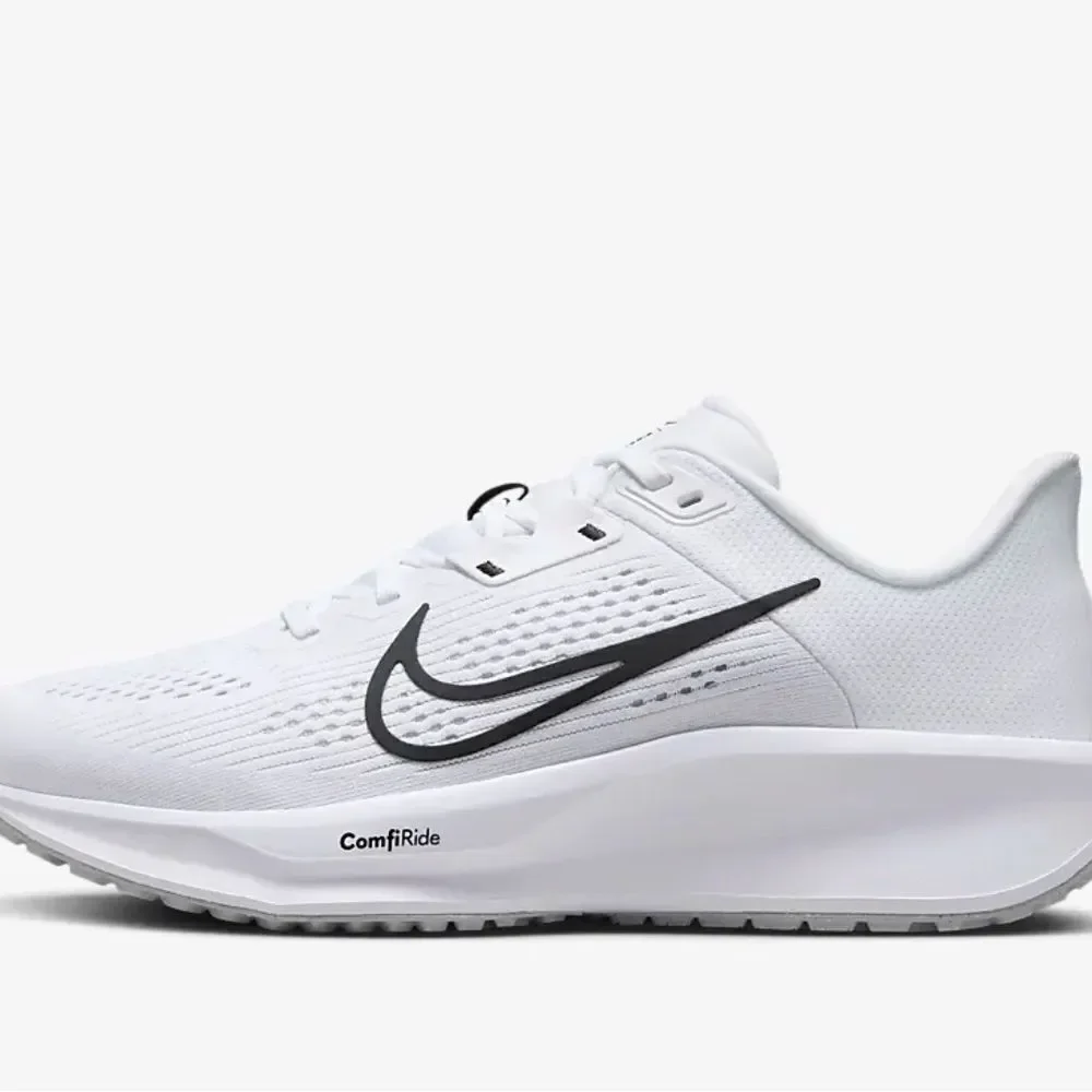 Nike Quest 6 Sneakers
